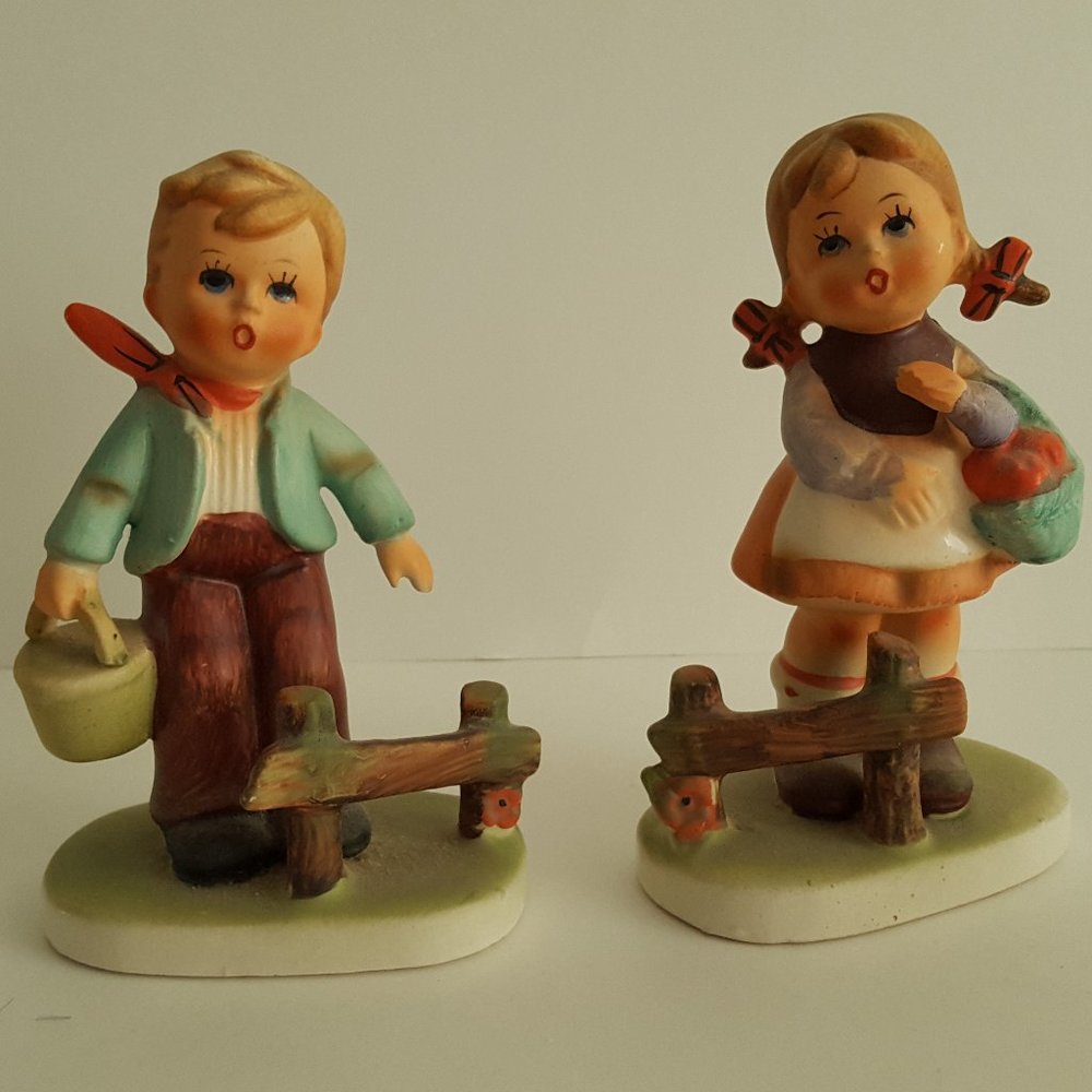 Collectible Figurines Boy with Basket & Girl with Basket Unknown - Picture 2 of 12